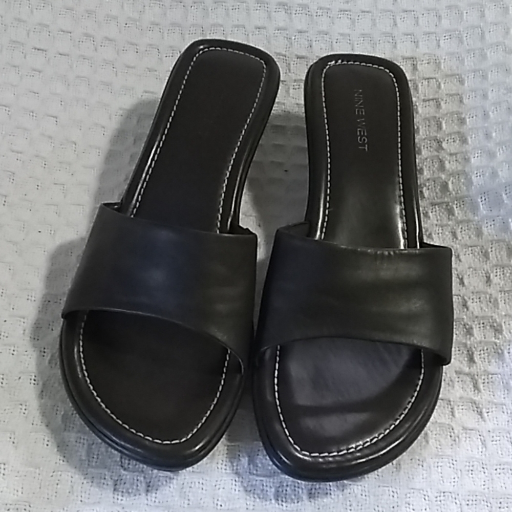 Brown Nine West sandals size 9.5